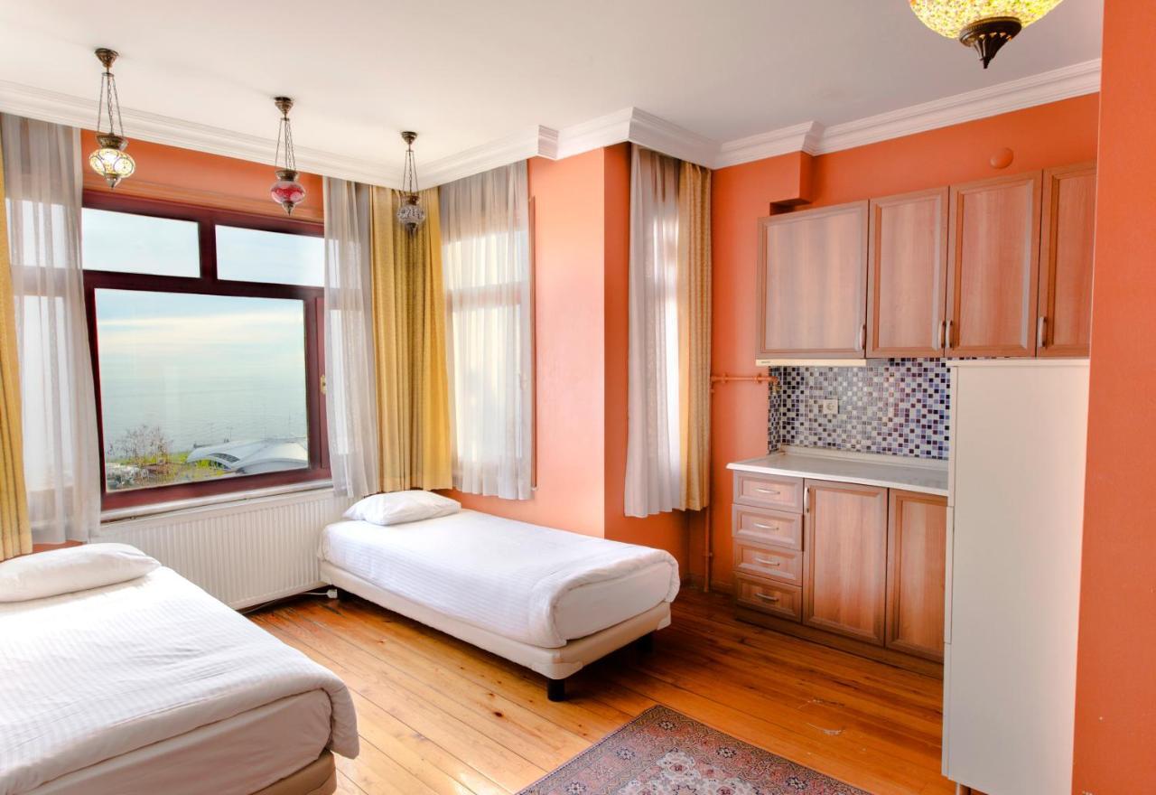 Bucoleon Hostel *