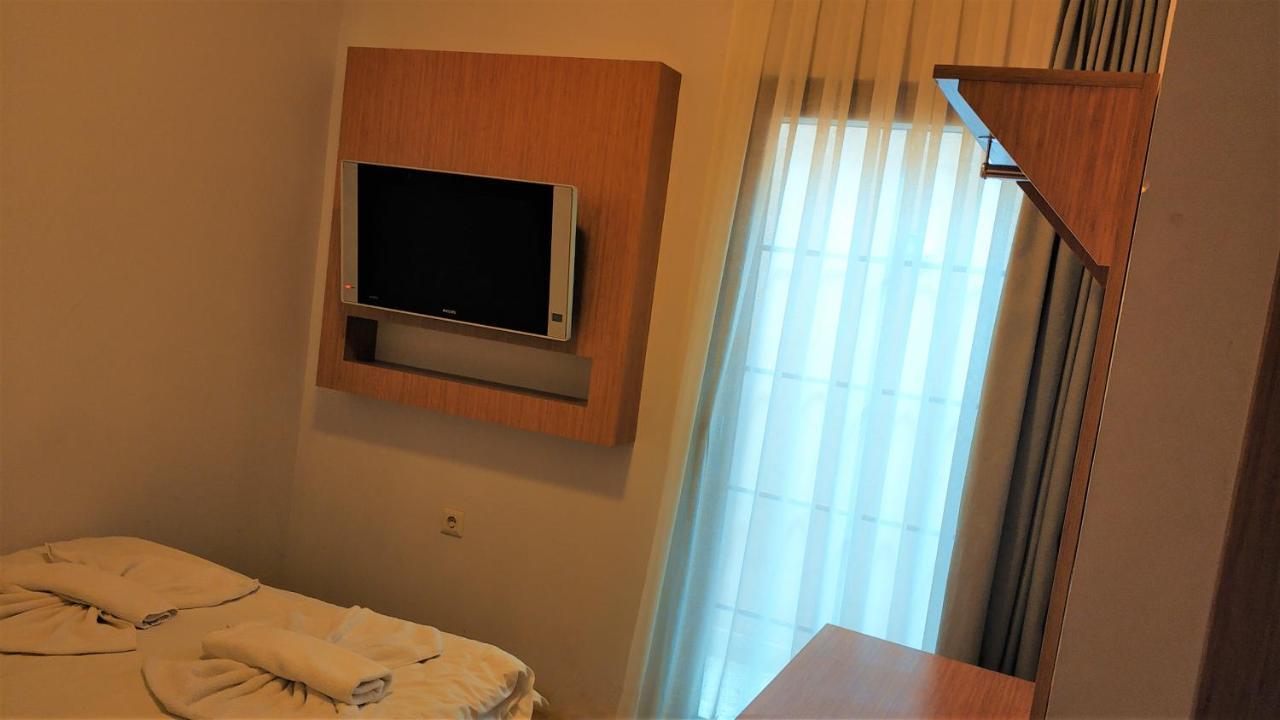 Bucoleon Hostel *